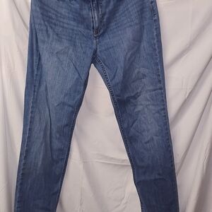 Duluth Trading Co Blue Denim Jeans